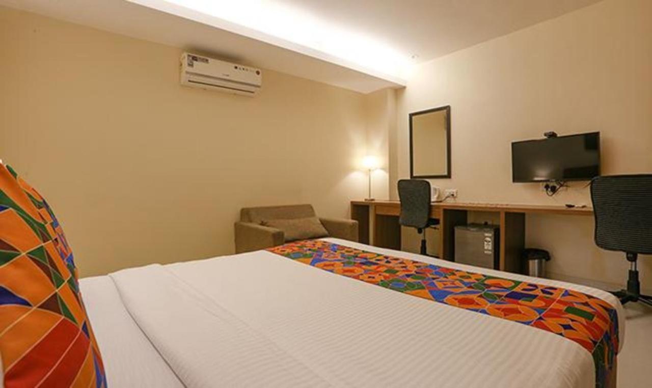 Fabhotel Royal International - Nr Mumbai International Airport Exterior photo