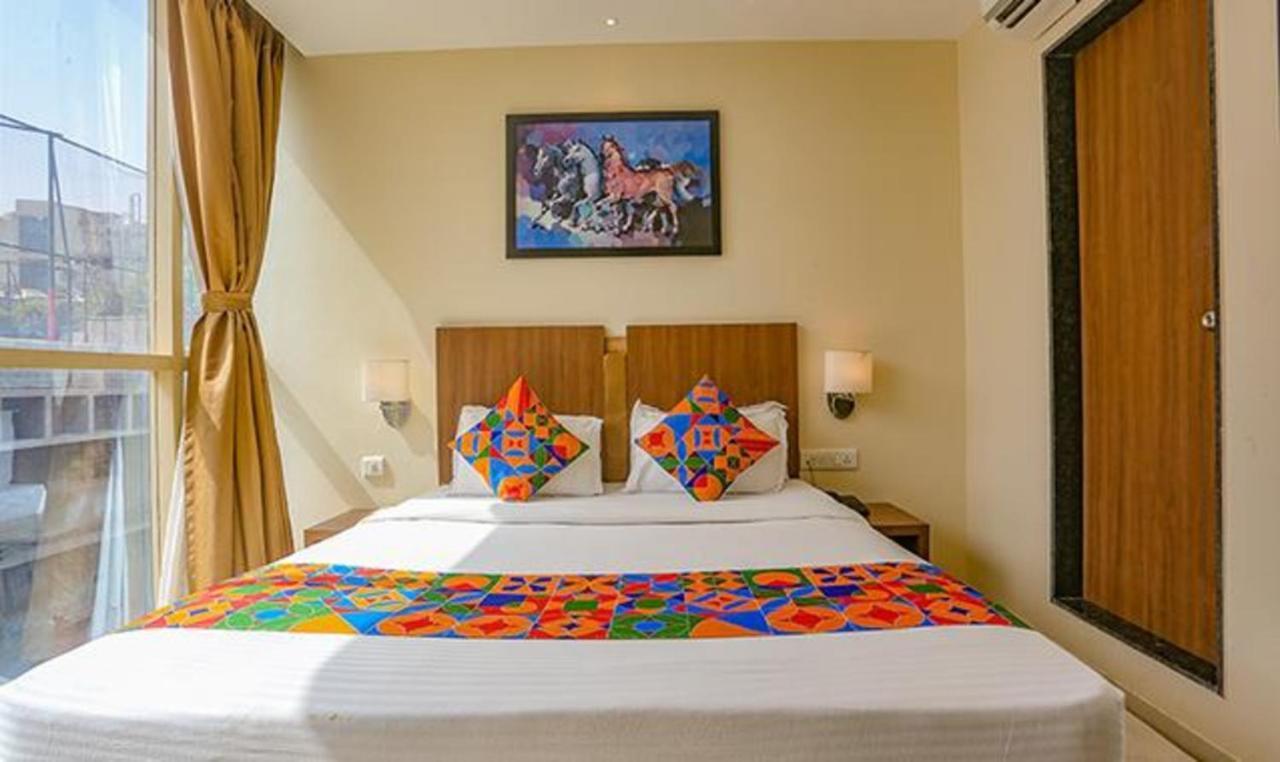 Fabhotel Royal International - Nr Mumbai International Airport Exterior photo
