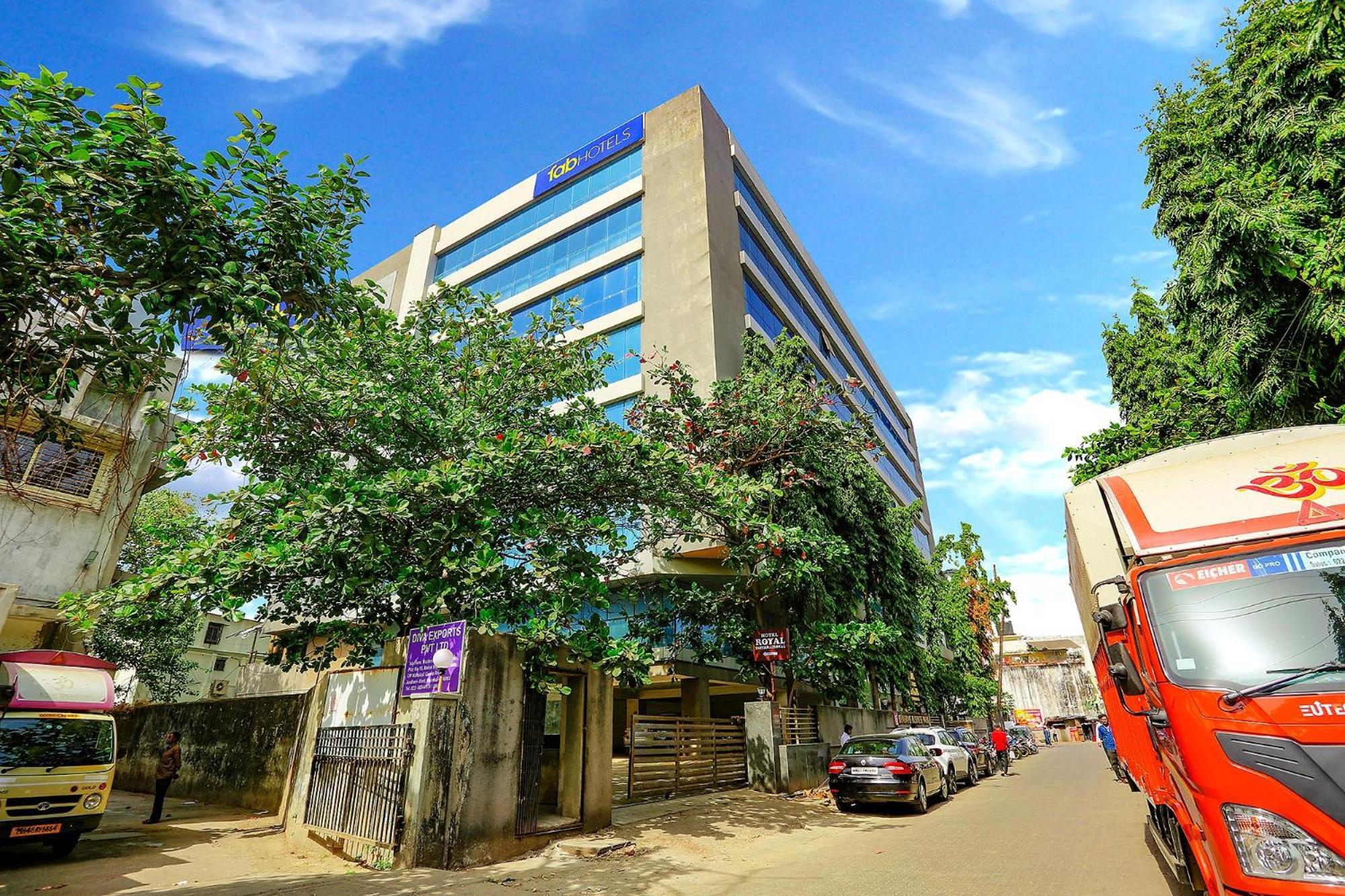 Fabhotel Royal International - Nr Mumbai International Airport Exterior photo